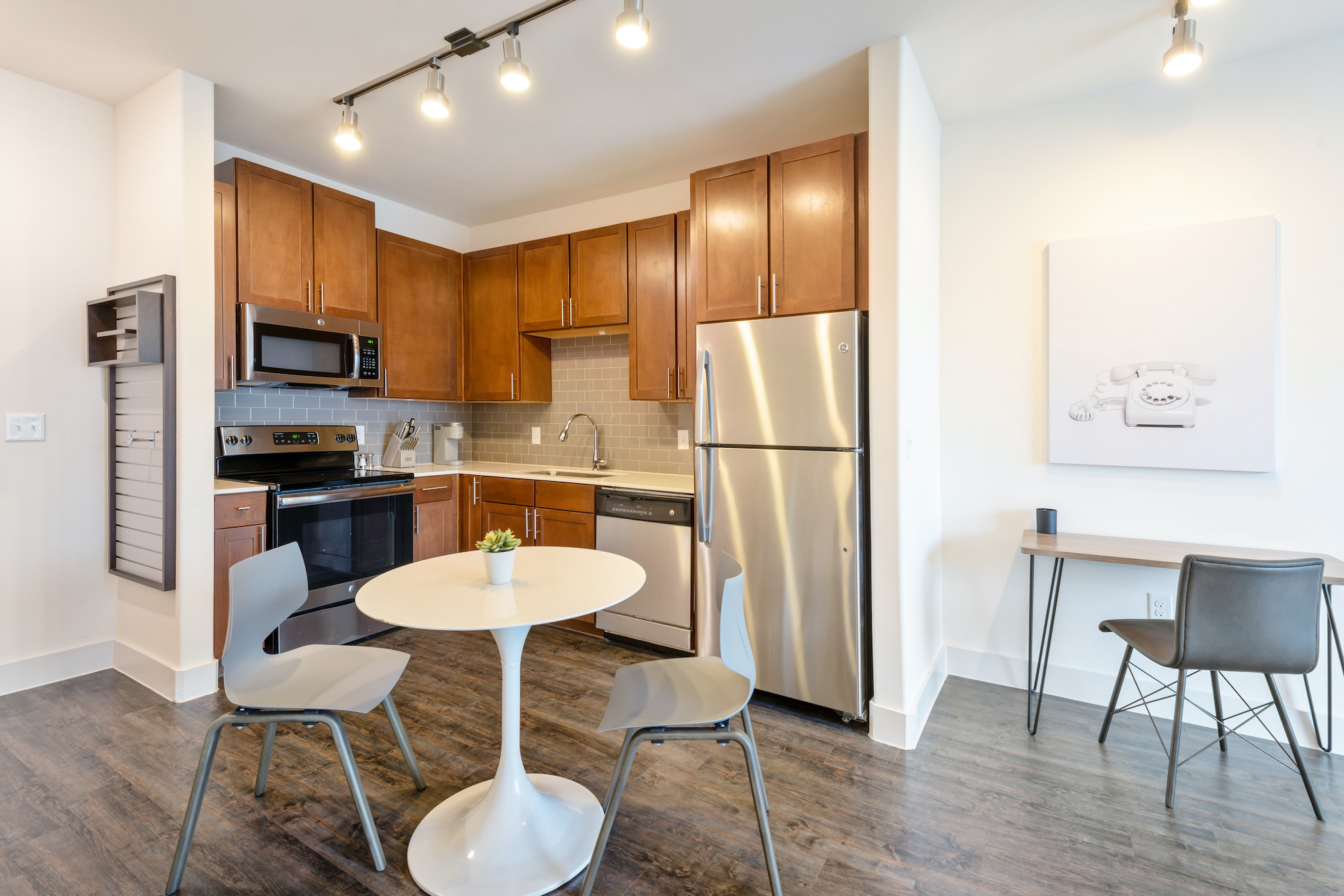 Westwood Terrace 5205